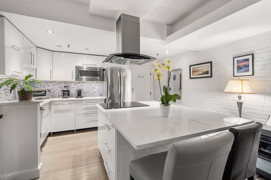165 Beacon Street 2