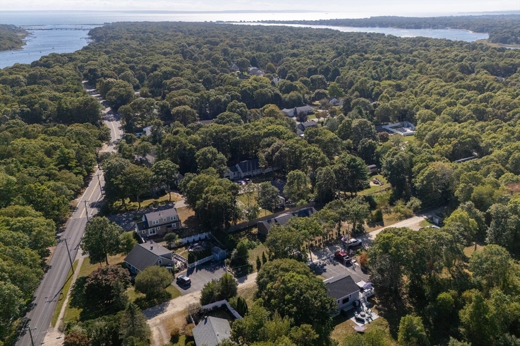 9 Theroux Dr