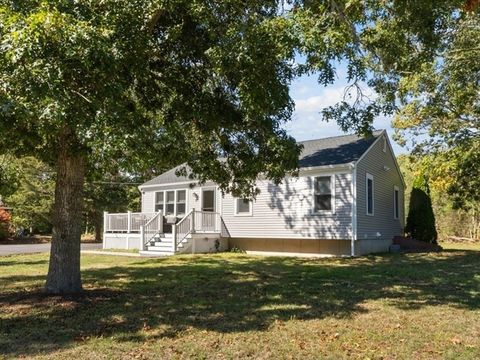 9 Theroux Dr Falmouth MA 02536