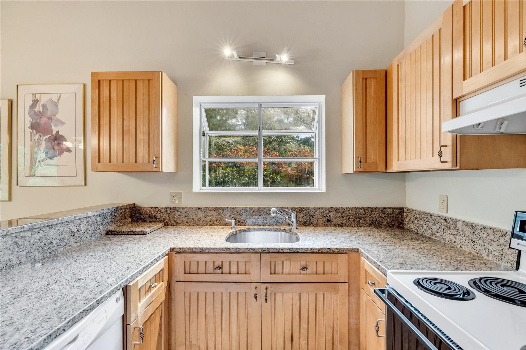 98 Shellback Way #98, Mashpee, MA Photo #6