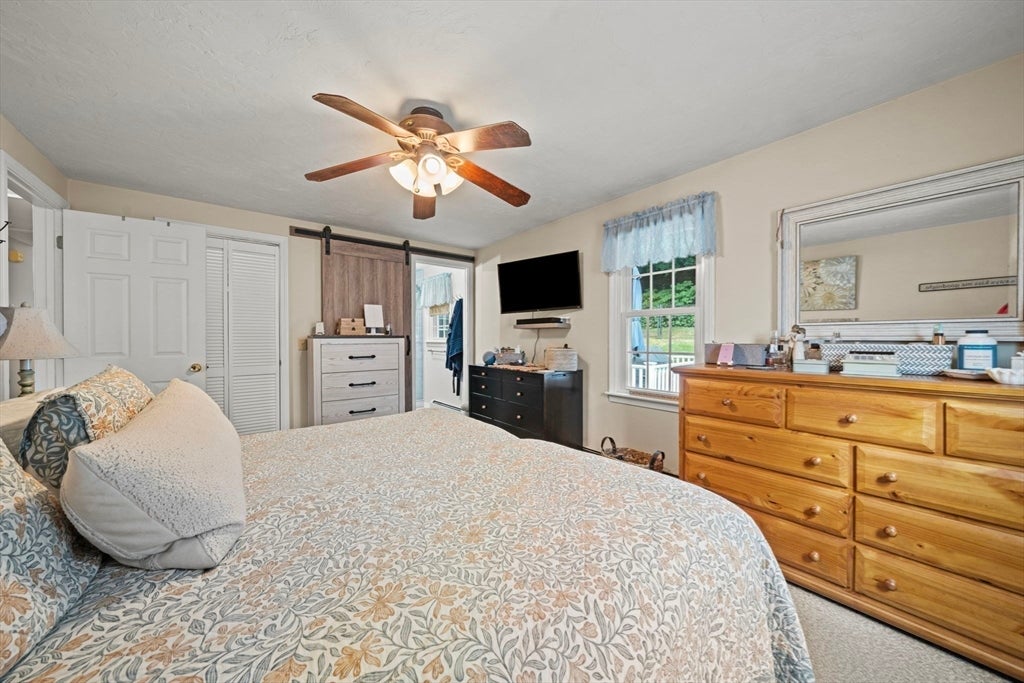 21 Corinth DR, Worcester, MA Photo #19