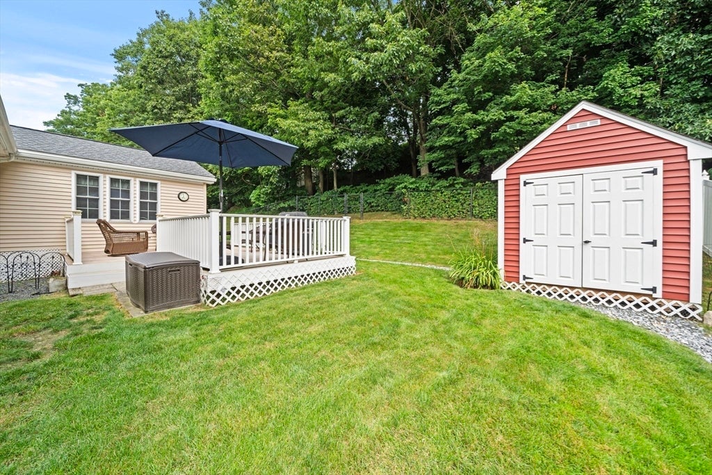 21 Corinth DR, Worcester, MA Photo #34