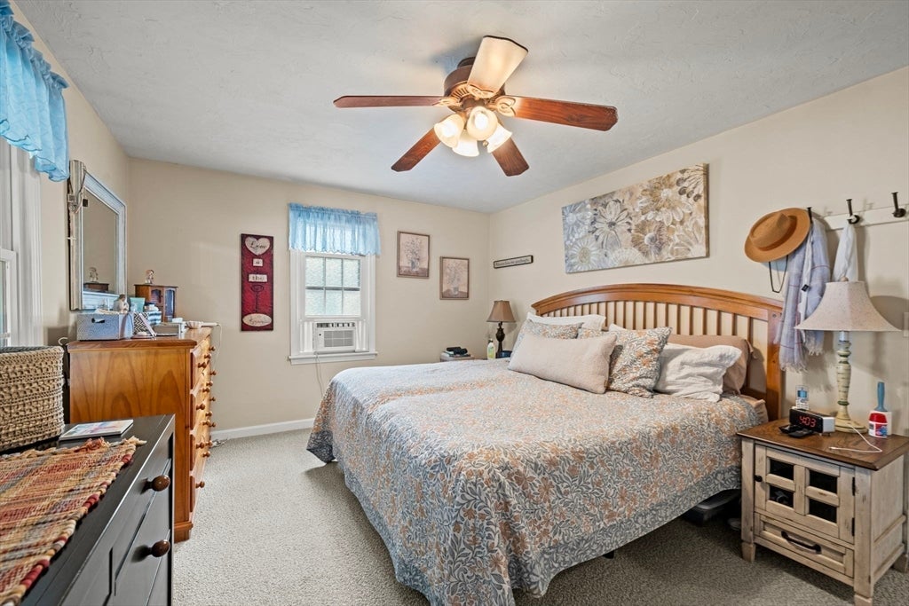 21 Corinth DR, Worcester, MA Photo #18