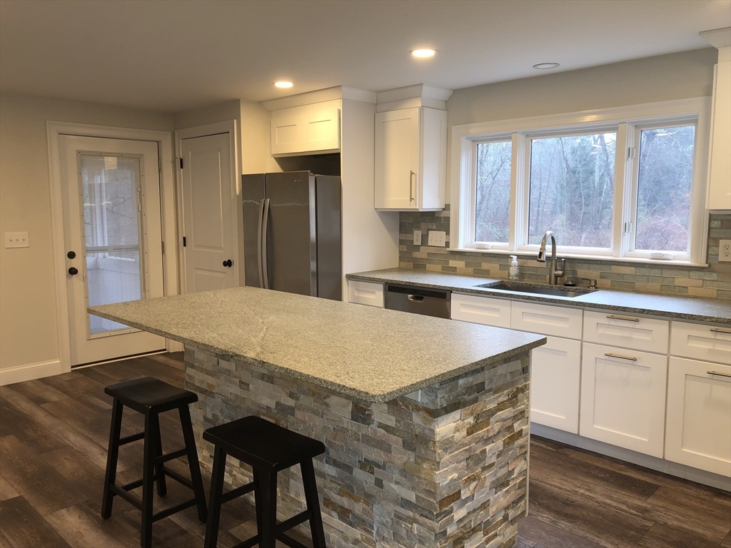 142 Parker Street 3