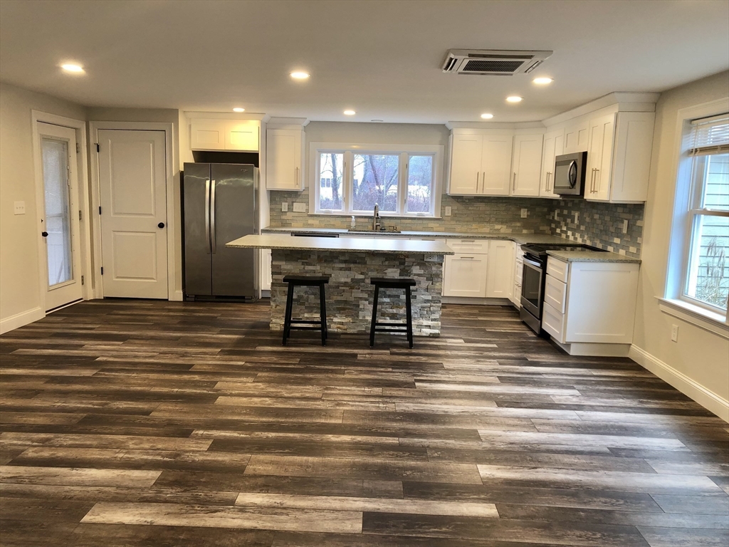 142 Parker Street 3