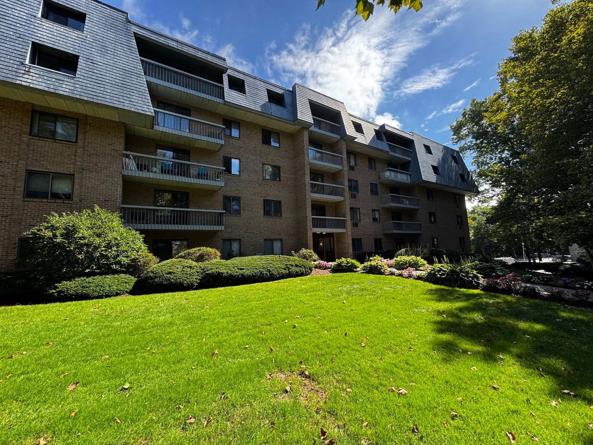 65 Commons Dr #602, Shrewsbury, MA Photo #1