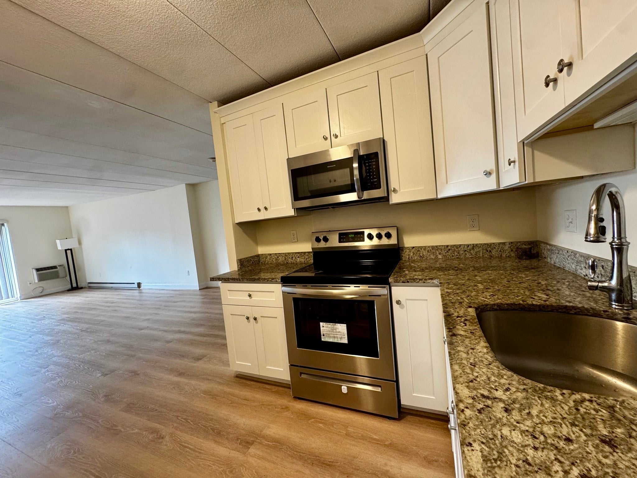 65 Commons Dr #602, Shrewsbury, MA Photo #12