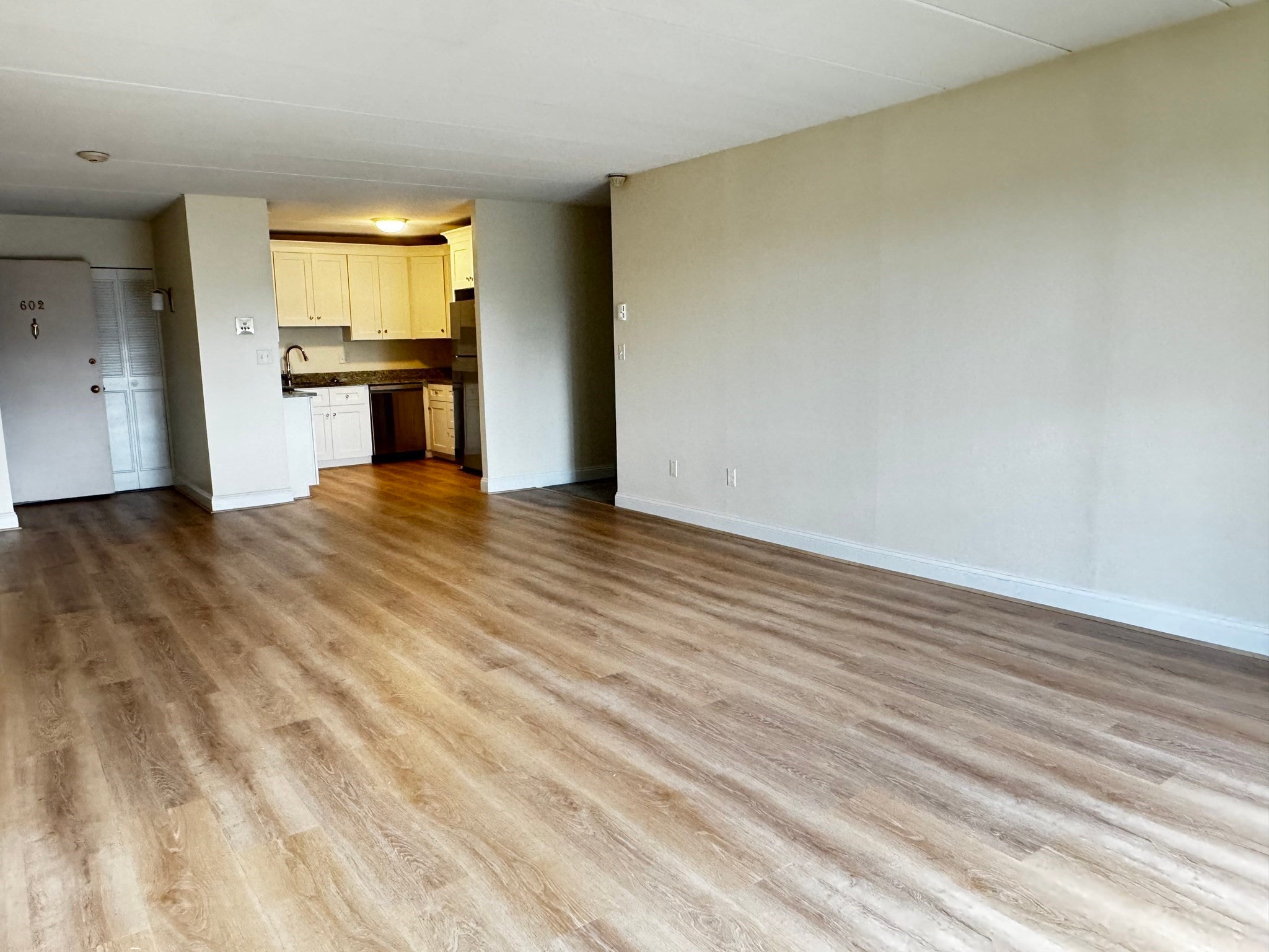 65 Commons Dr #602, Shrewsbury, MA Photo #8