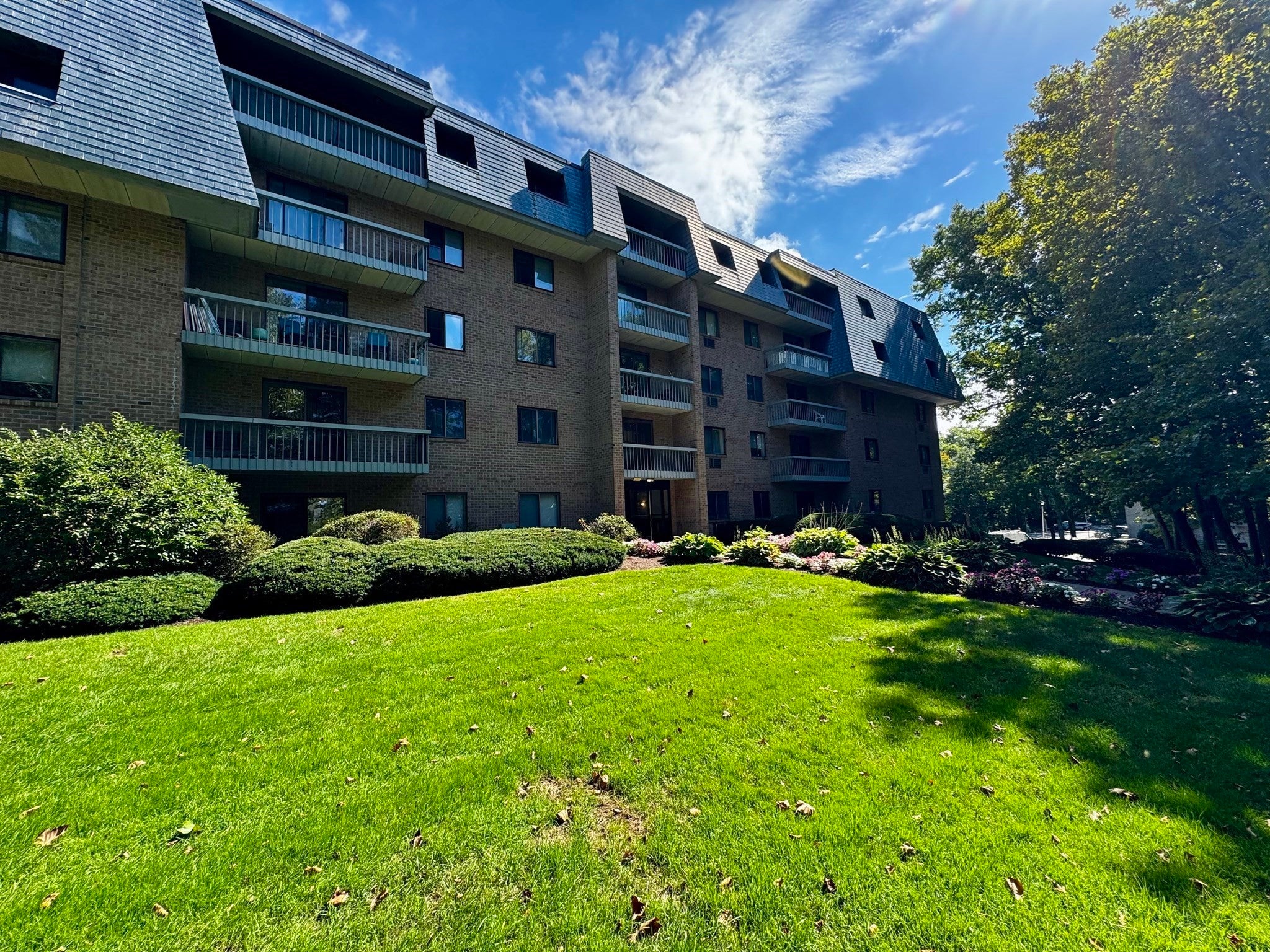 65 Commons Dr #602, Shrewsbury, MA Photo #2