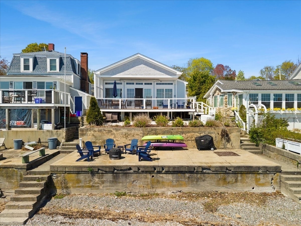 106 King Philip Ave