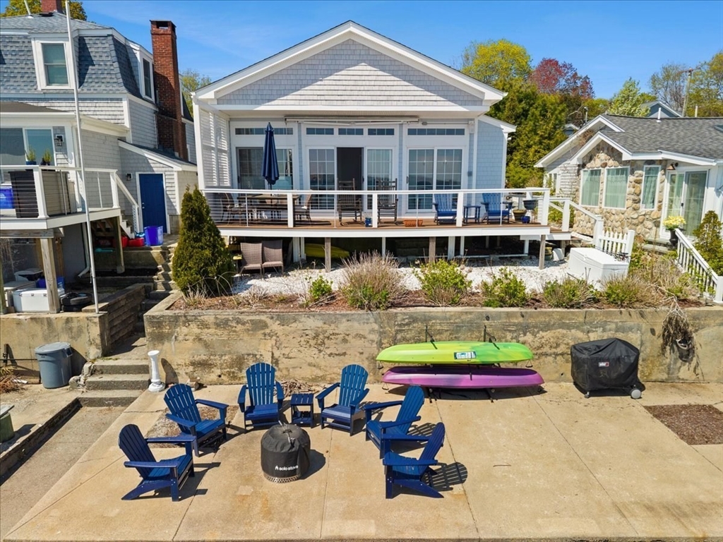 106 King Philip Ave
