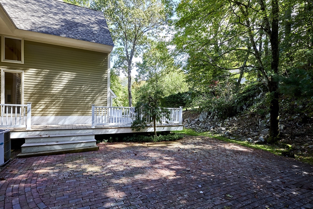375 Atherton