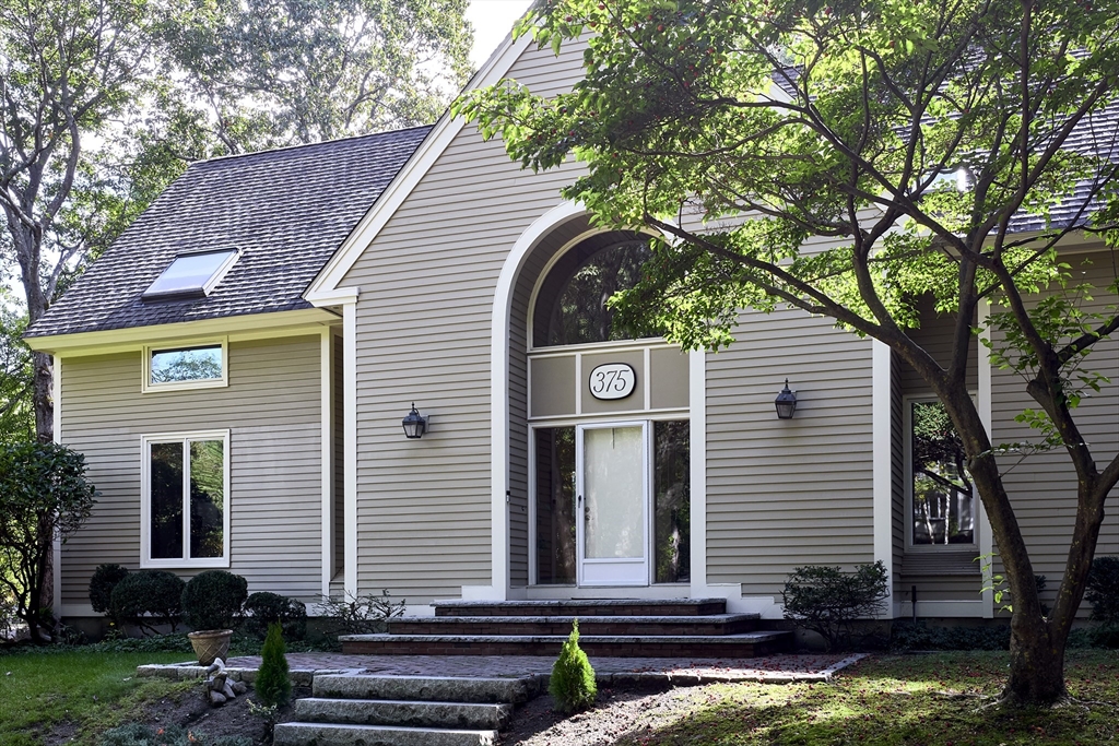 375 Atherton