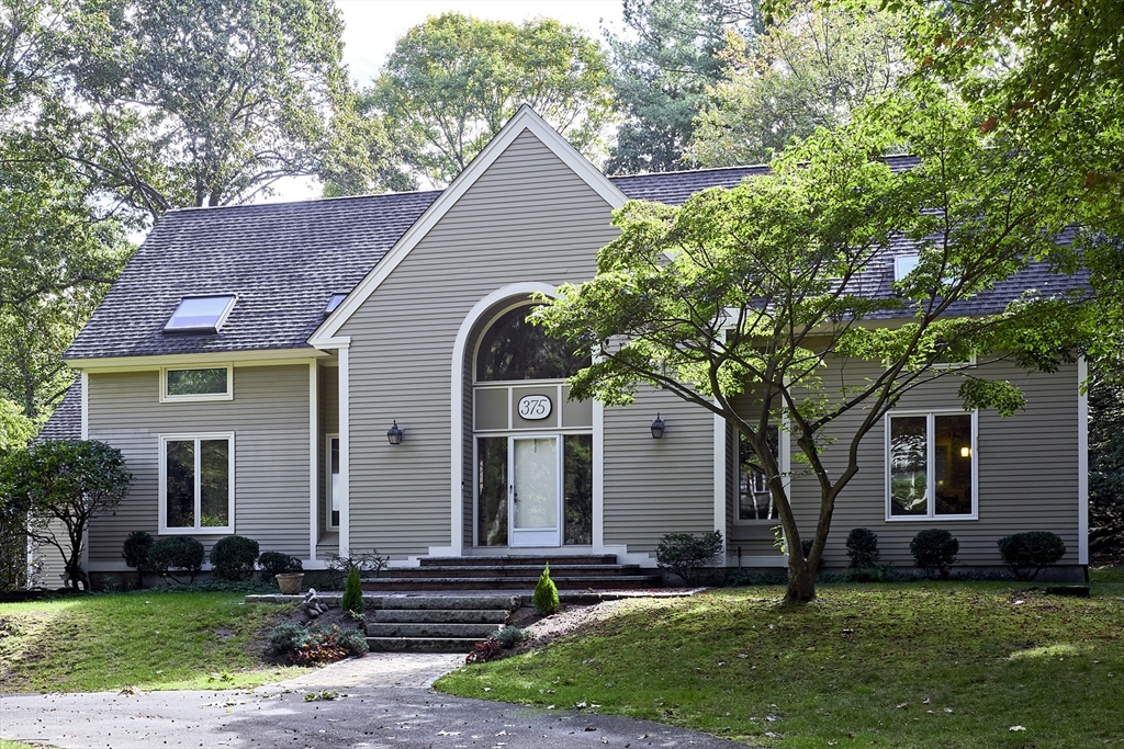 375 Atherton