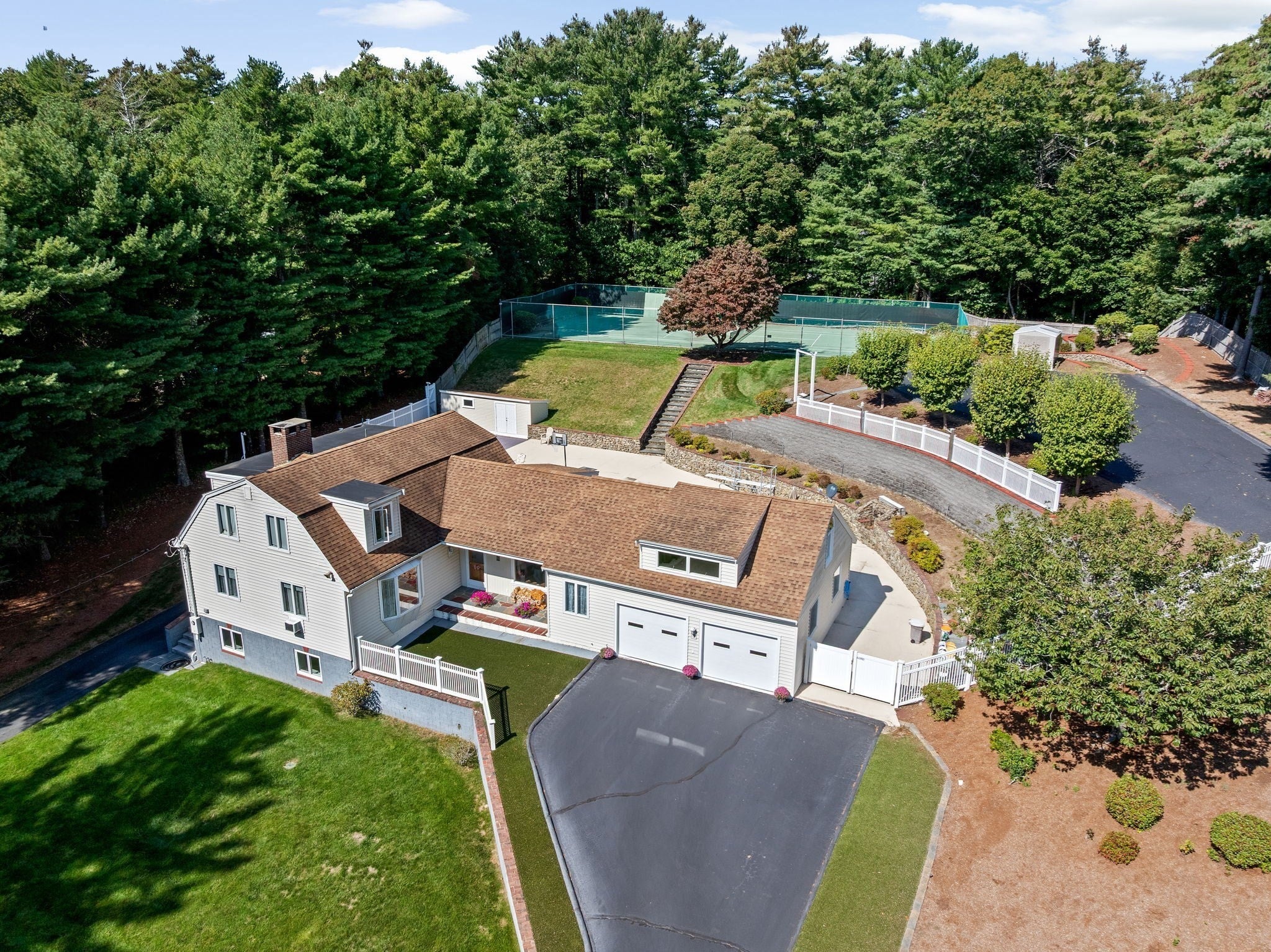 18 James Rd