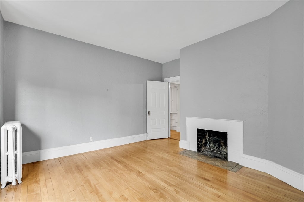 16 Harris St, Brookline, MA, 16 Harris St, Brookline, MA Photo #4