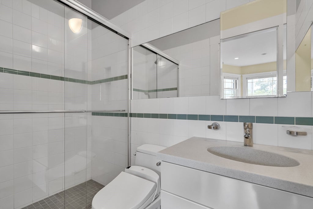 16 Harris St, Brookline, MA, 16 Harris St, Brookline, MA Photo #21