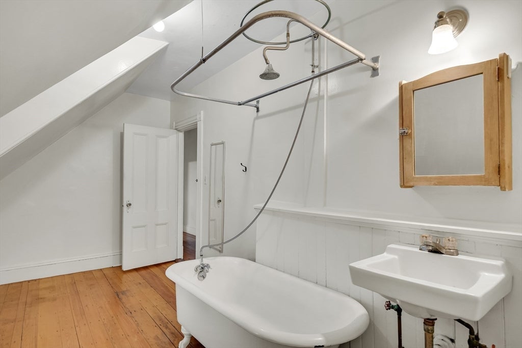 16 Harris St, Brookline, MA, 16 Harris St, Brookline, MA Photo #32