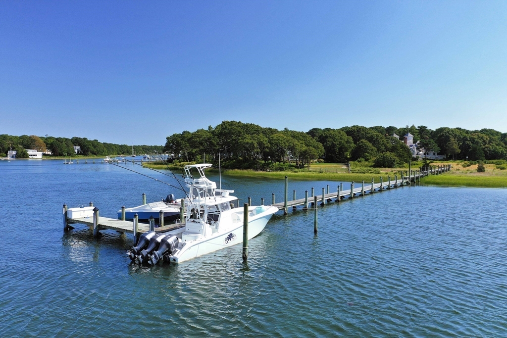 255 Bayberry Way