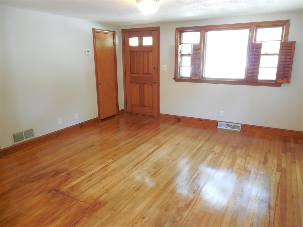 1701 Trapelo Rd 1
