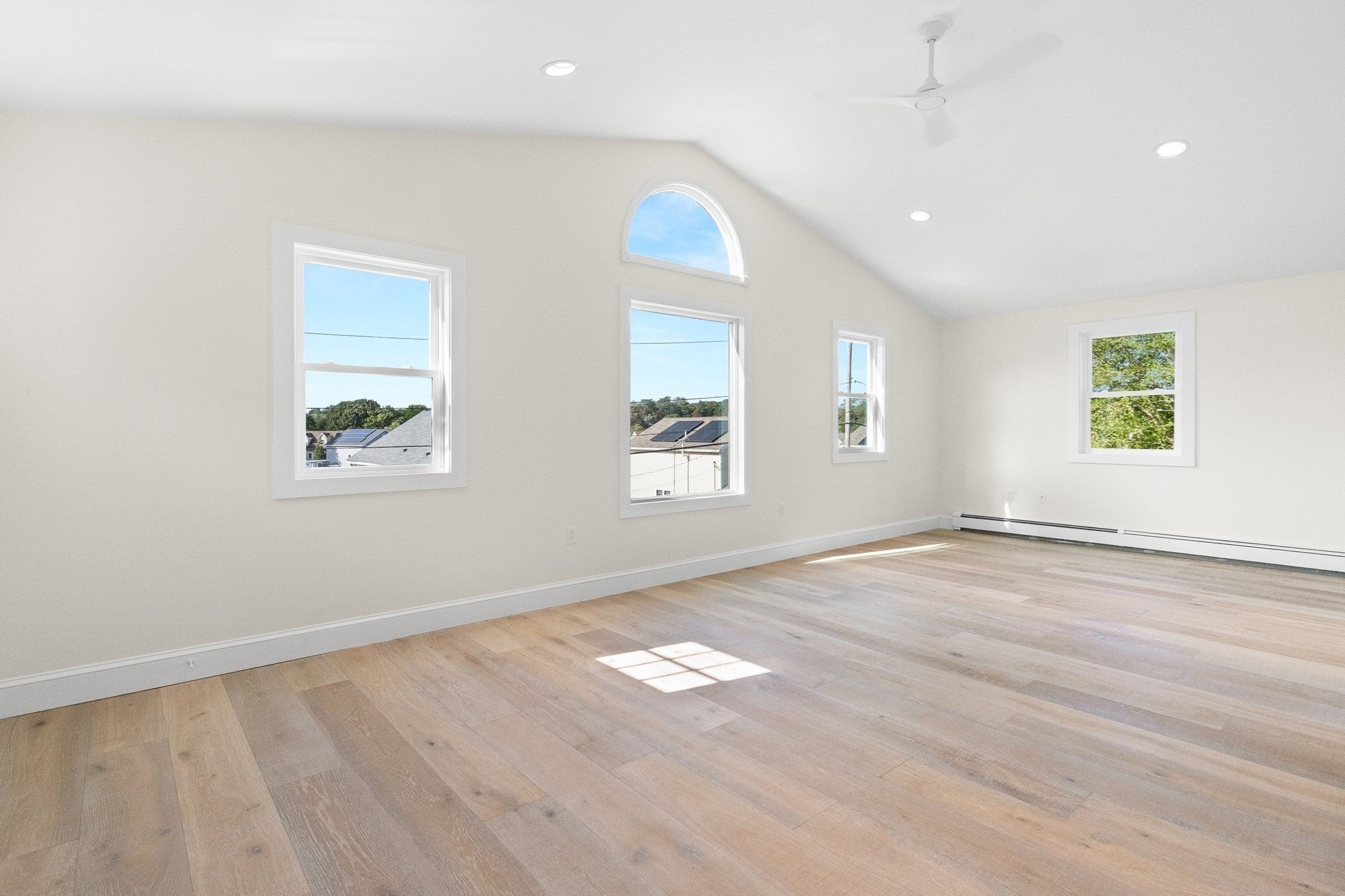 16 Reynard Street #2, Gloucester, MA Photo #8