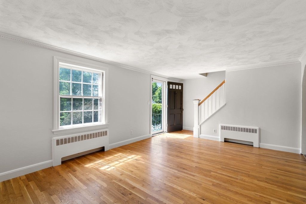 31 Whitman Avenue