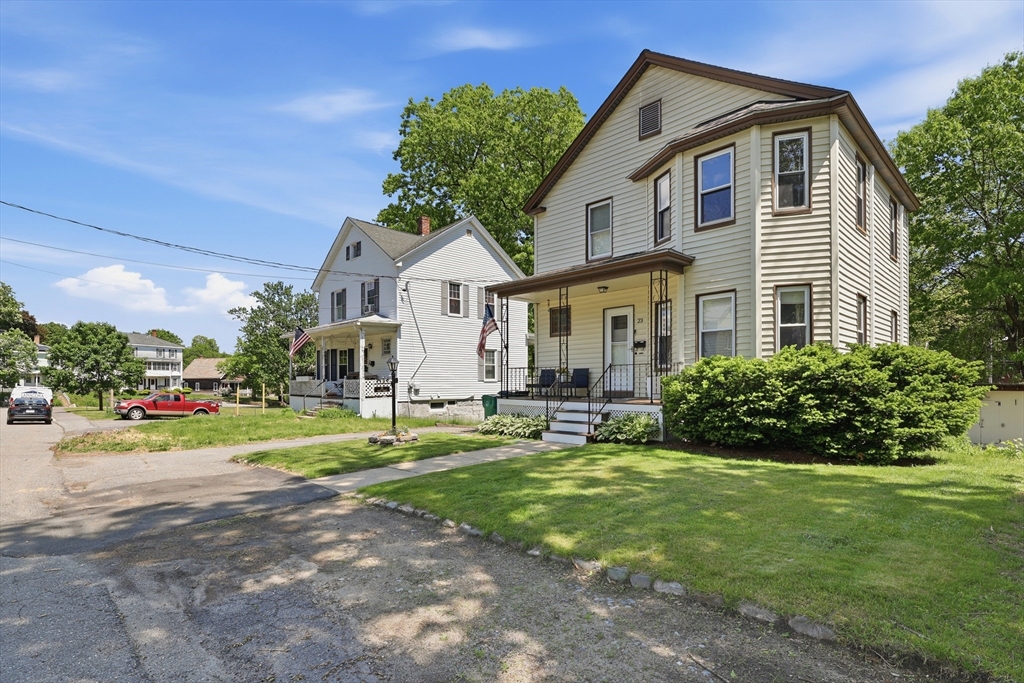 23 Plain St