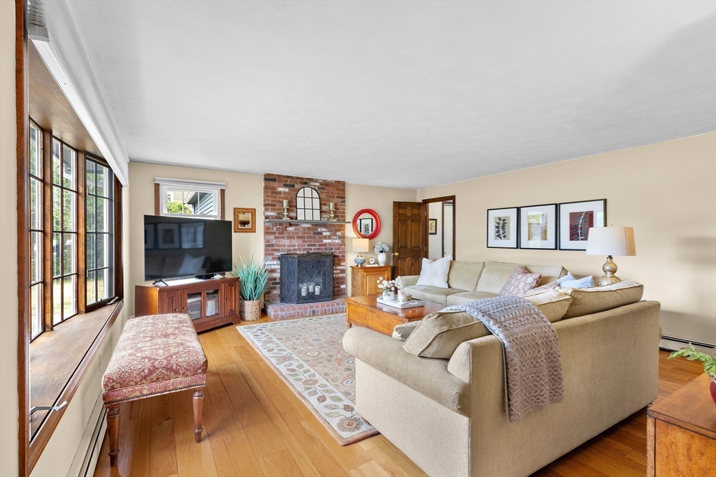 8 Donato Drive