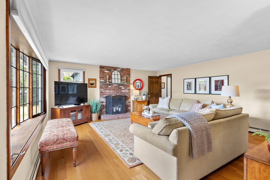 8 Donato Drive