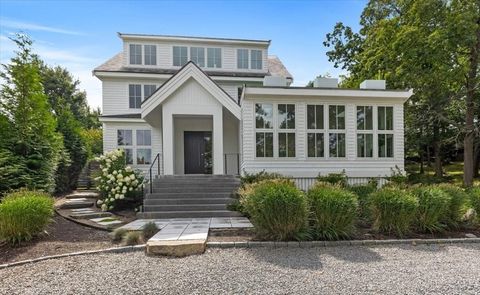 86 Atlantic Ave Cohasset MA 02025