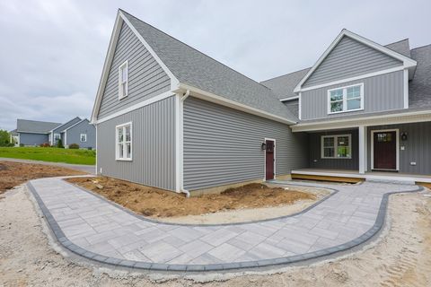 40 Blood Rd Charlton MA 01507