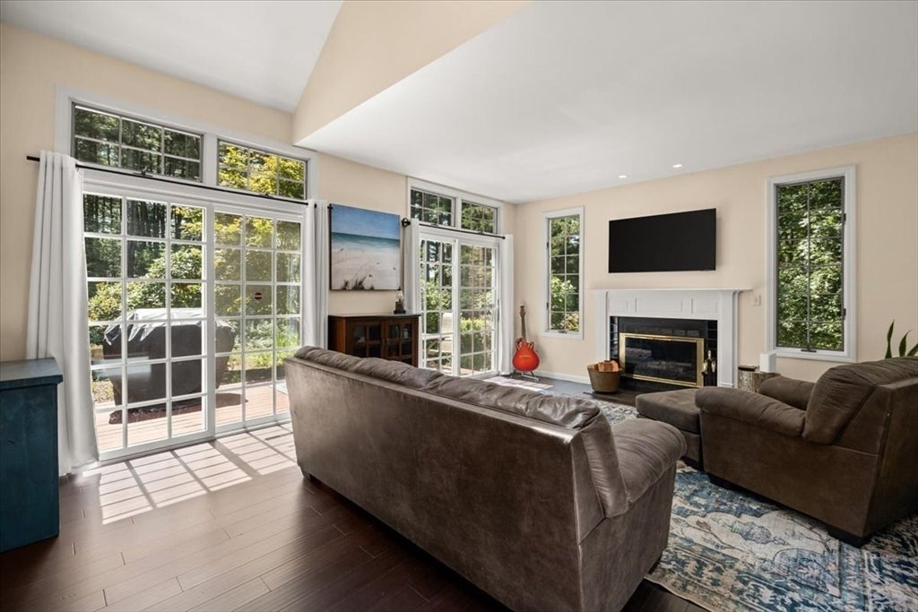 30 Winnecunnet Dr 30