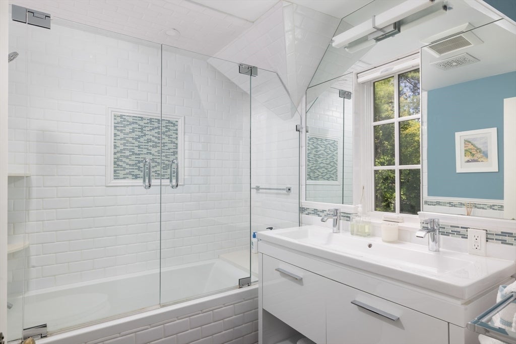 25 Claremont Street, Newton, MA, 25 Claremont Street, Newton, MA Photo #18