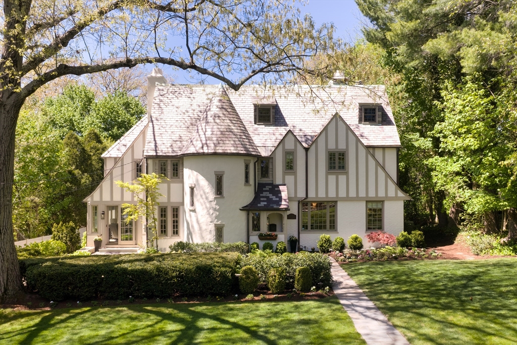 Photo of 25 Claremont Street, Newton, MA