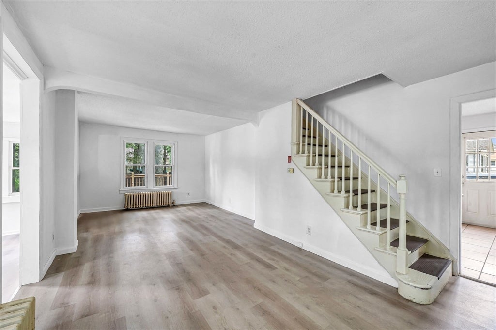 180 Lake Dr, Springfield, MA, 180 Lake Dr, Springfield, MA Photo #9