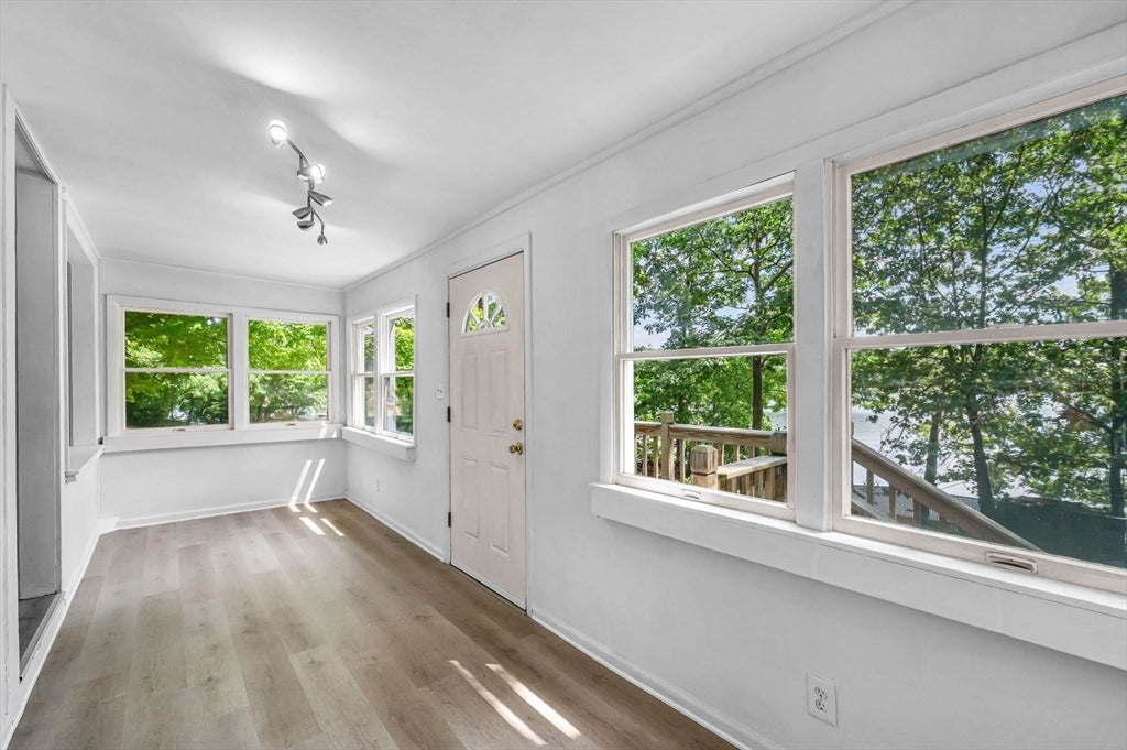 180 Lake Dr, Springfield, MA, 180 Lake Dr, Springfield, MA Photo #5
