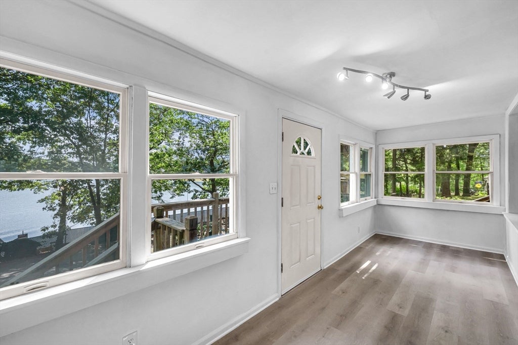 180 Lake Dr, Springfield, MA, 180 Lake Dr, Springfield, MA Photo #6