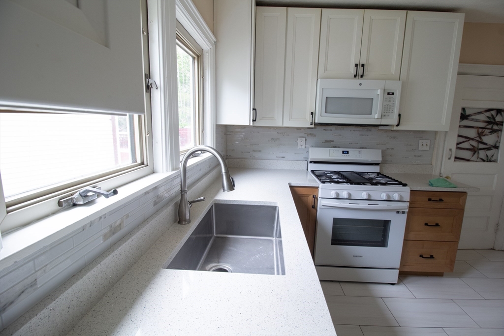 56 Raddin Grove Ave, Lynn, MA Photo #18