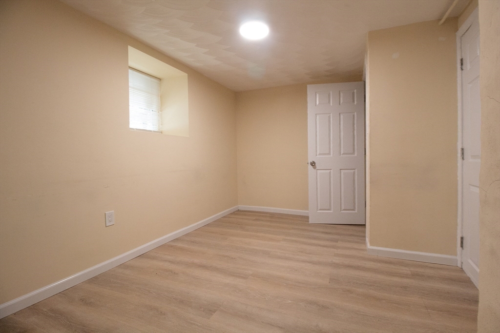 56 Raddin Grove Ave, Lynn, MA Photo #27