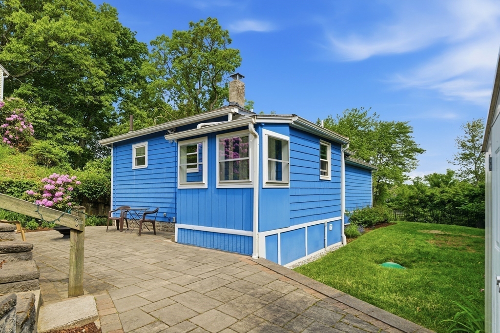 225 Riverside Drive