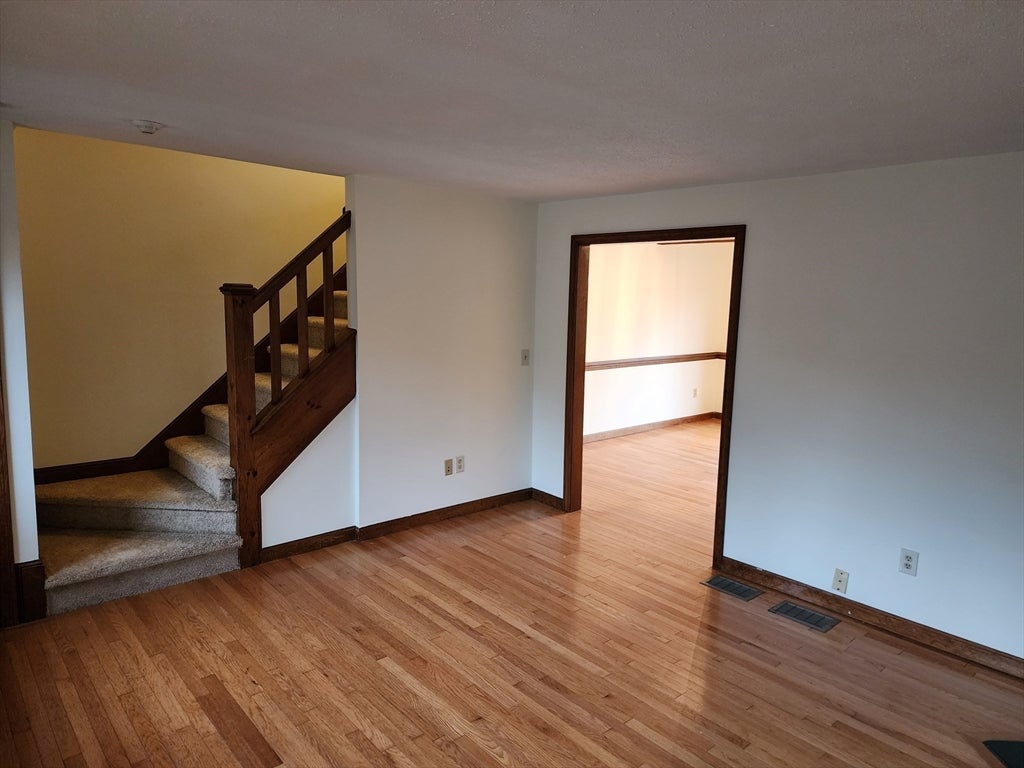 B7 Scotty Hollow Dr #B7, Chelmsford, MA, B7 Scotty Hollow Dr #B7, Chelmsford, MA Photo #10