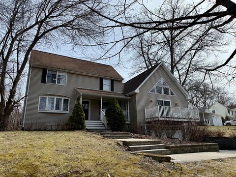 9 Dana Hl Belchertown MA 01007