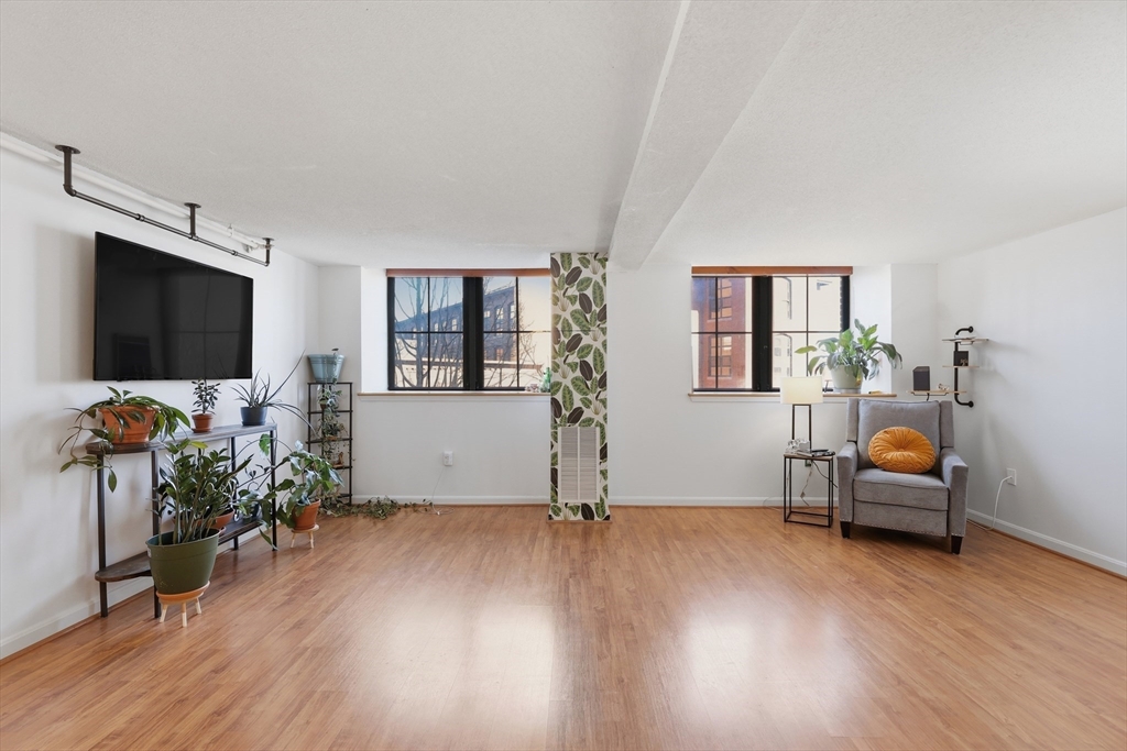 200 Market Street 306