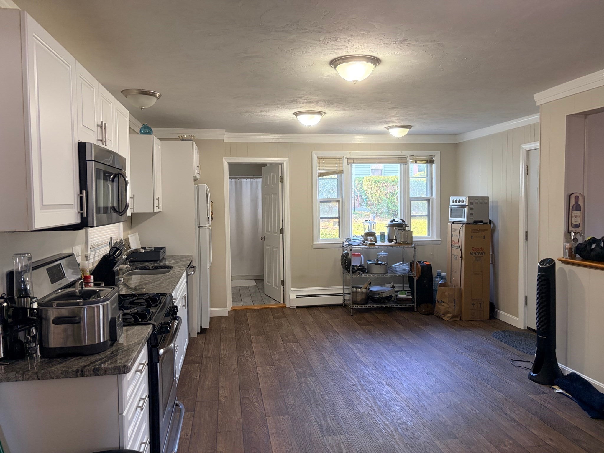 664 Humphrey St 1