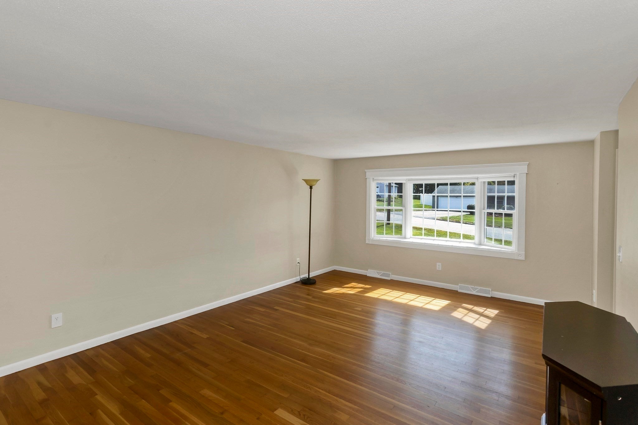 14 Echo Valley Dr, Hampden, MA Photo #5