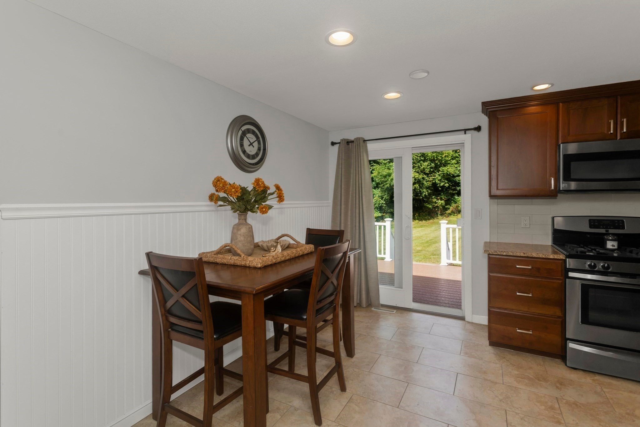 14 Echo Valley Dr, Hampden, MA Photo #7