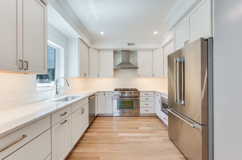 147 W 8th Street 147