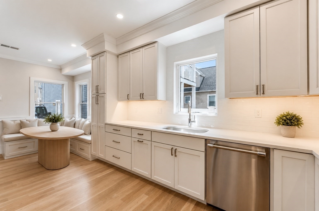 147 W 8th Street 147
