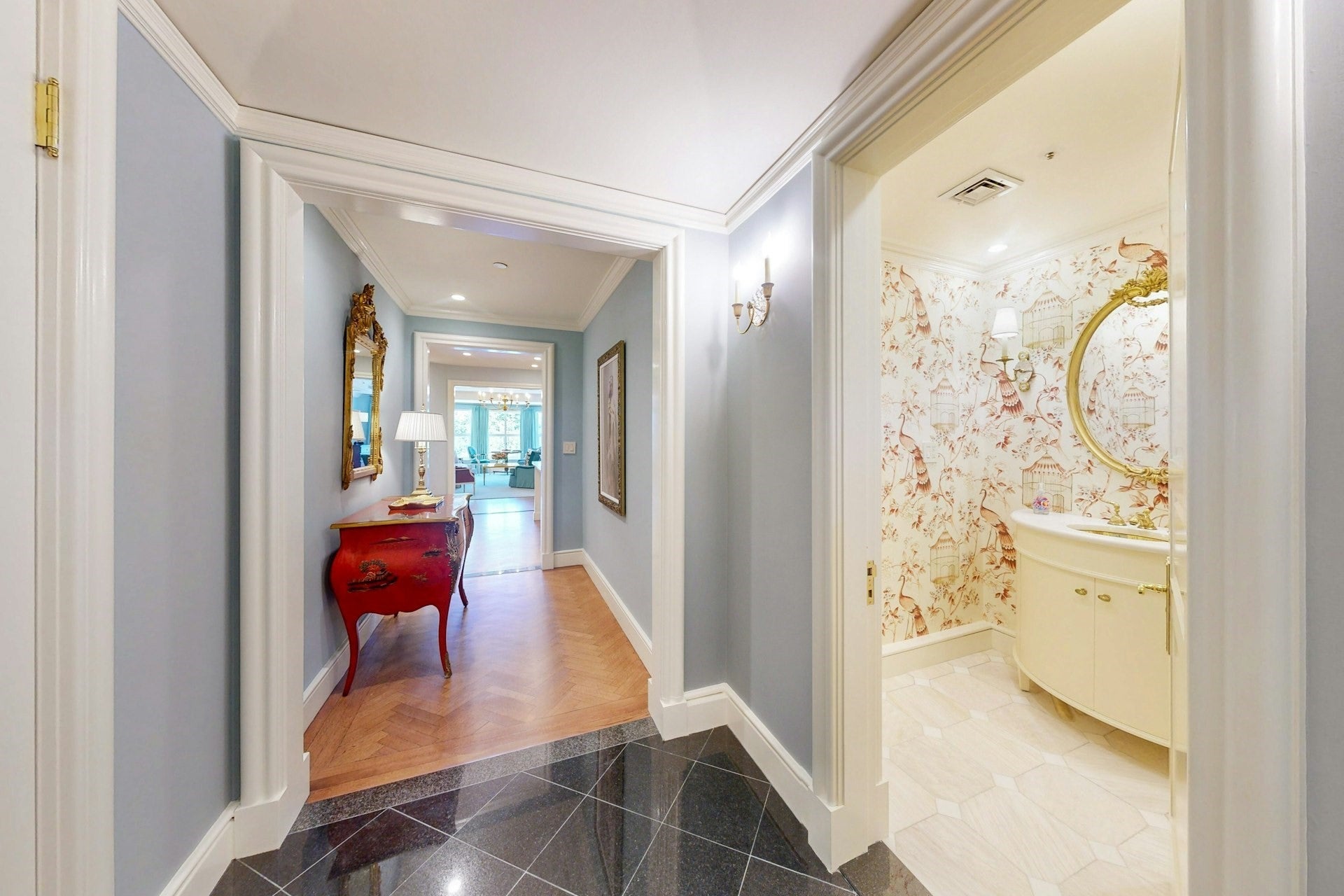 300 Boylston St 601