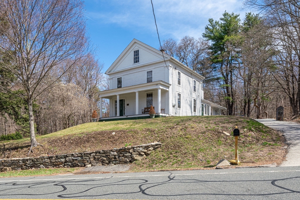 400 N Woodstock Rd